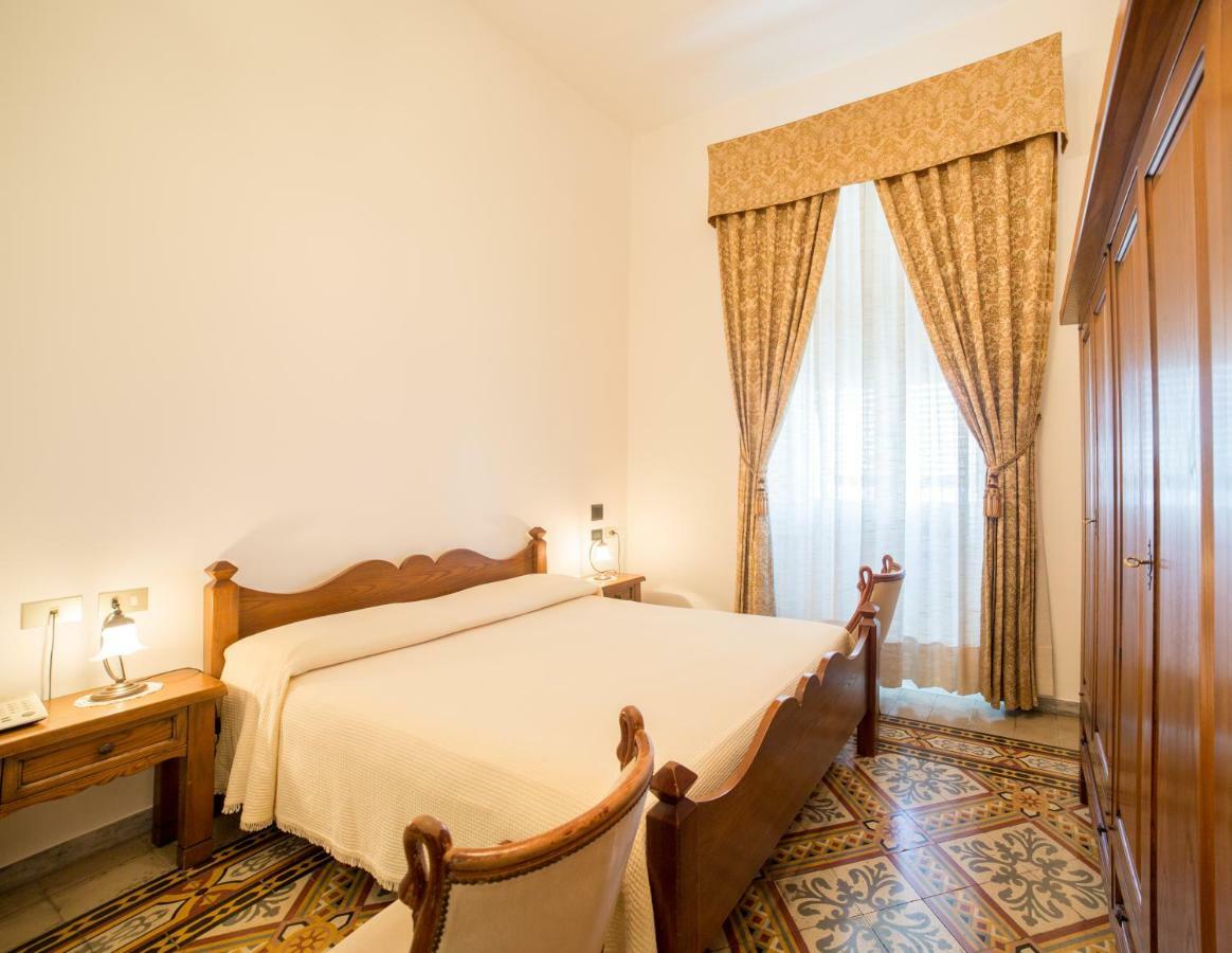 Hotel Aer Bj Vittoria 2*